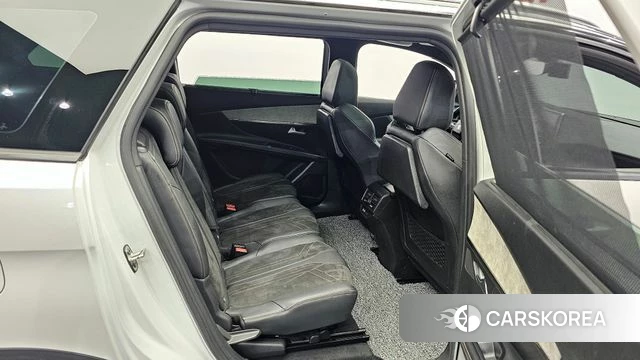 Peugeot 5008 second generation 2021 Белый из Кореи, фото 3