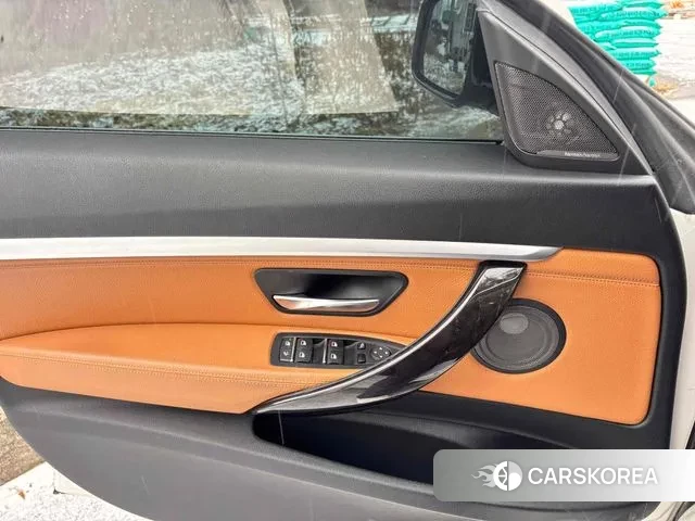 BMW 3 Series GT (F34) 2018 Белый из Кореи, фото 3