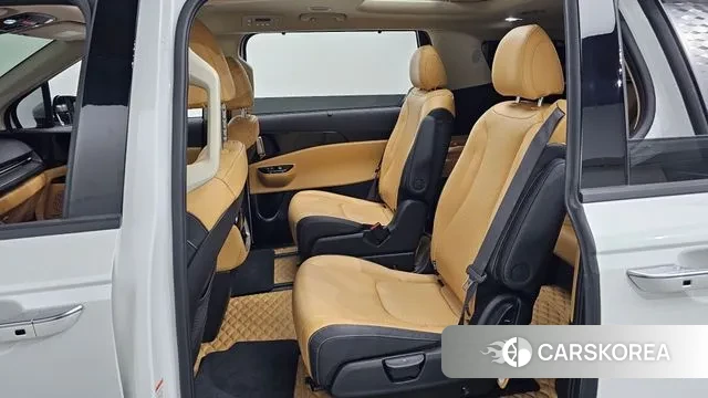 Kia Carnival 4th generation 2023 Белый из Кореи, фото 3