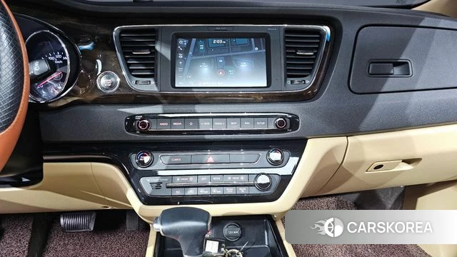 Kia The New Carnival 2018 Белый из Кореи, фото 3
