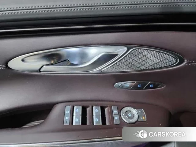 Genesis GV70 2021 Черный из Кореи, фото 3