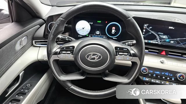 Hyundai Avante Hybrid (CN7) 2022 Серебристо-серый из Кореи, фото 3