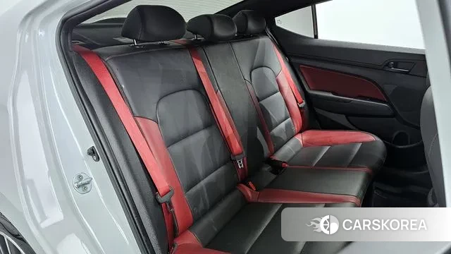 Hyundai Avante AD 2018 Белый из Кореи, фото 3