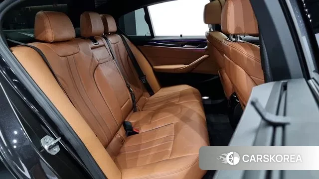 BMW 5 Series (G30) id 3012043 из Кореи 3