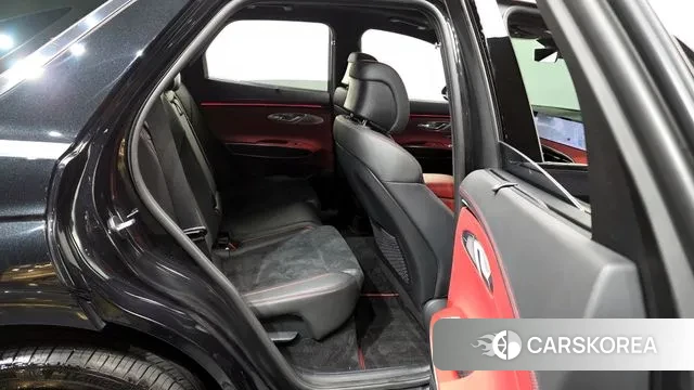 Genesis GV70 2025 Черный из Кореи, фото 3