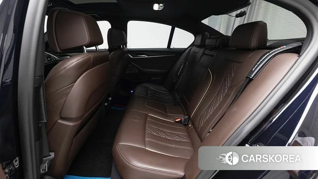 BMW 5 Series (G30) 2021 Черный из Кореи, фото 3