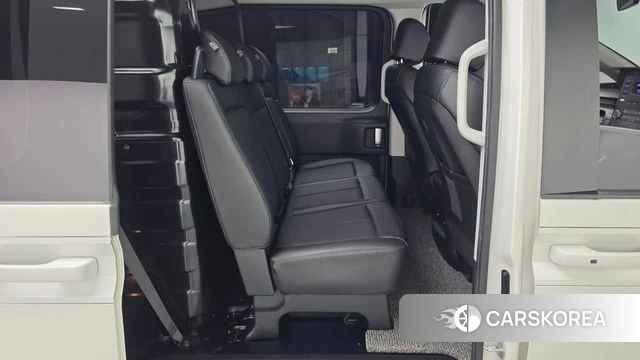 Hyundai Staria 2021 Белый из Кореи, фото 3