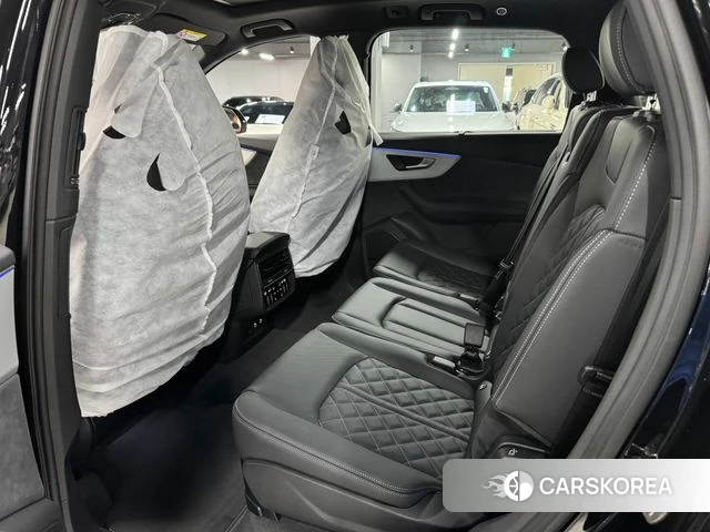 Audi Q7 (4M) 2026 Черный из Кореи, фото 3