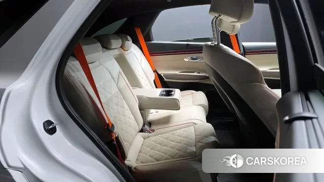 Genesis GV70 2025 Белый из Кореи, фото 3