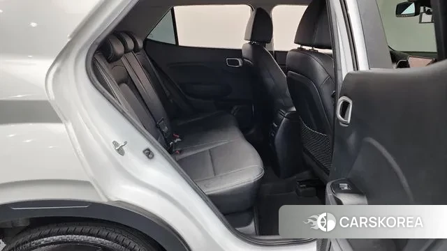 Hyundai Venue 2024 Белый из Кореи, фото 3