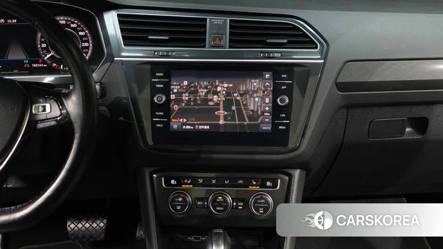 Volkswagen Tiguan second Generation 2018 Черный из Кореи, фото 3