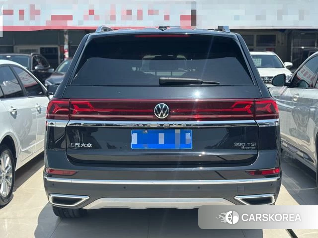 Volkswagen Tourang 2023 Черный из Китая, фото 3