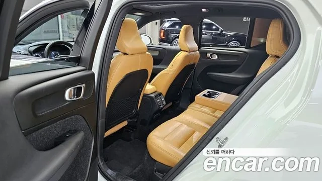 Volvo XC40 2019 Белый из Кореи, фото 3