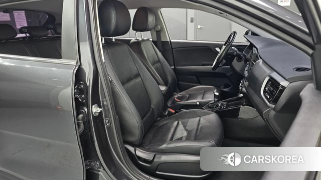 Kia Stonic 2019 Серый из Кореи, фото 3