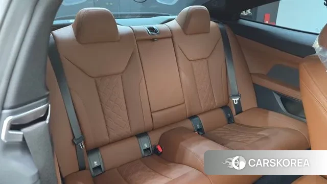 BMW 4 Series (G22) 2023 Белый из Кореи, фото 3