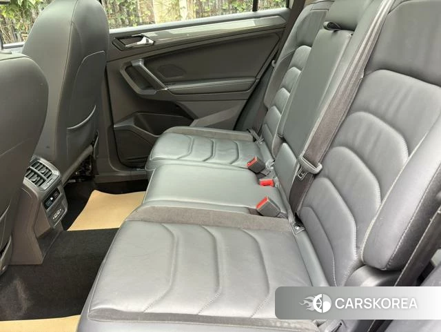 Volkswagen Tiguan L 2021 Шампань из Китая, фото 3