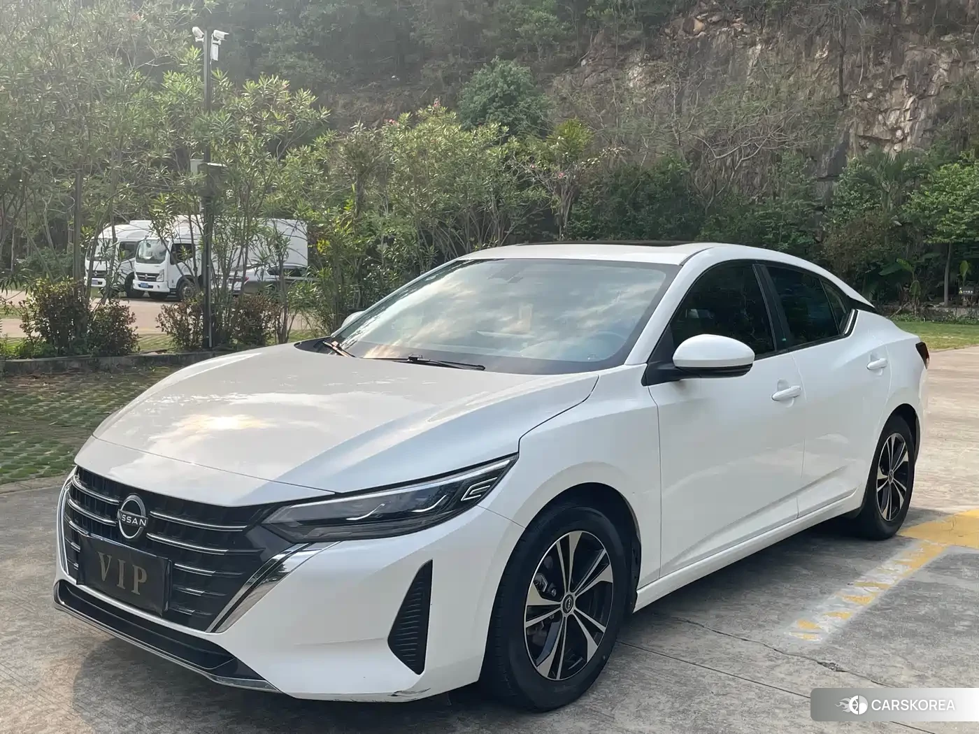 Nissan Sylphy 2024 Белый из Китая, фото 3