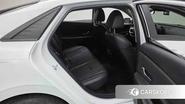 Hyundai Avante Hybrid (CN7) 2021 Белый из Кореи, фото 3