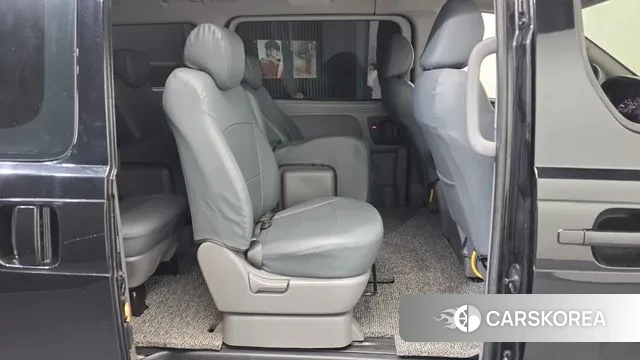 Hyundai The New Grand Starex 2018 Черный из Кореи, фото 3