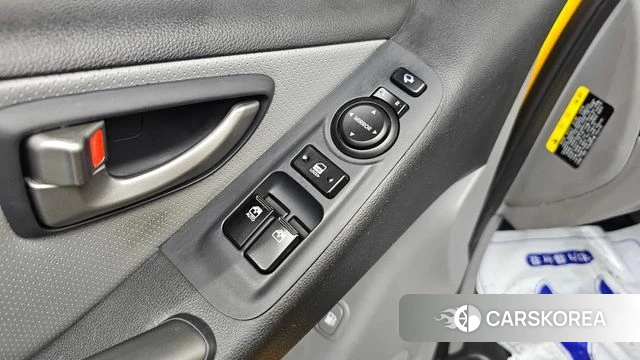 Hyundai The New Grand Starex 2018 Желтый из Кореи, фото 3