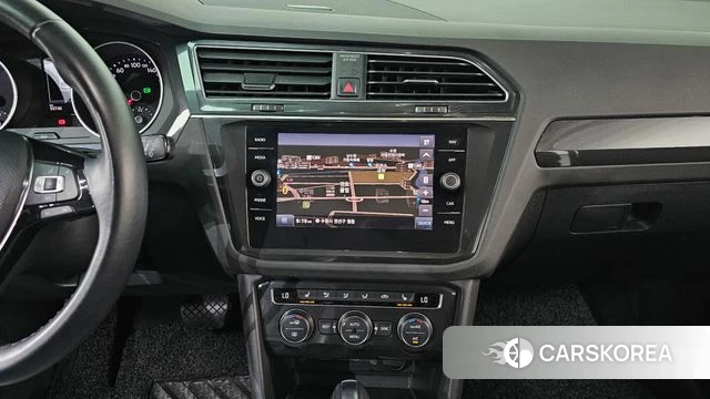 Volkswagen Tiguan second Generation 2020 Серый из Кореи, фото 3