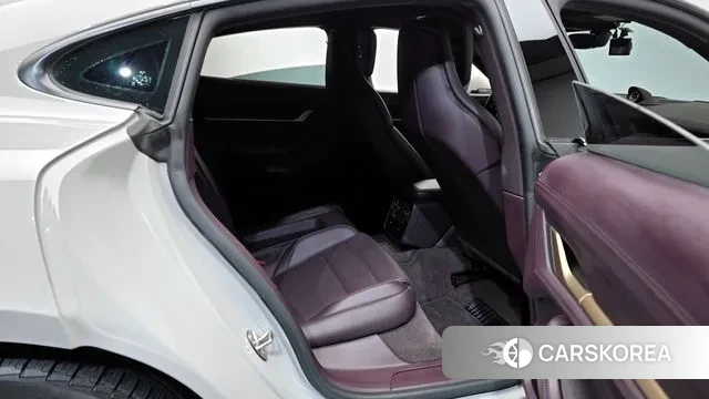 Porsche Taycan 2022 Серебристо-серый из Кореи, фото 3