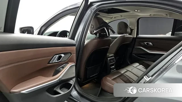 BMW 3 Series (G20) 2020 Серый из Кореи, фото 3