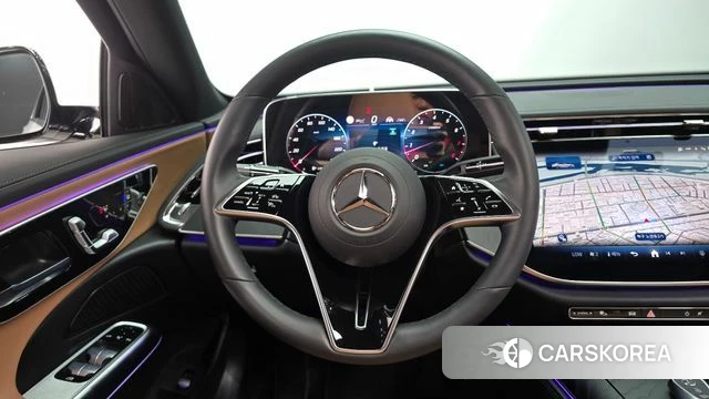 Mercedes-Benz E-Class W214 2024 Белый из Кореи, фото 3