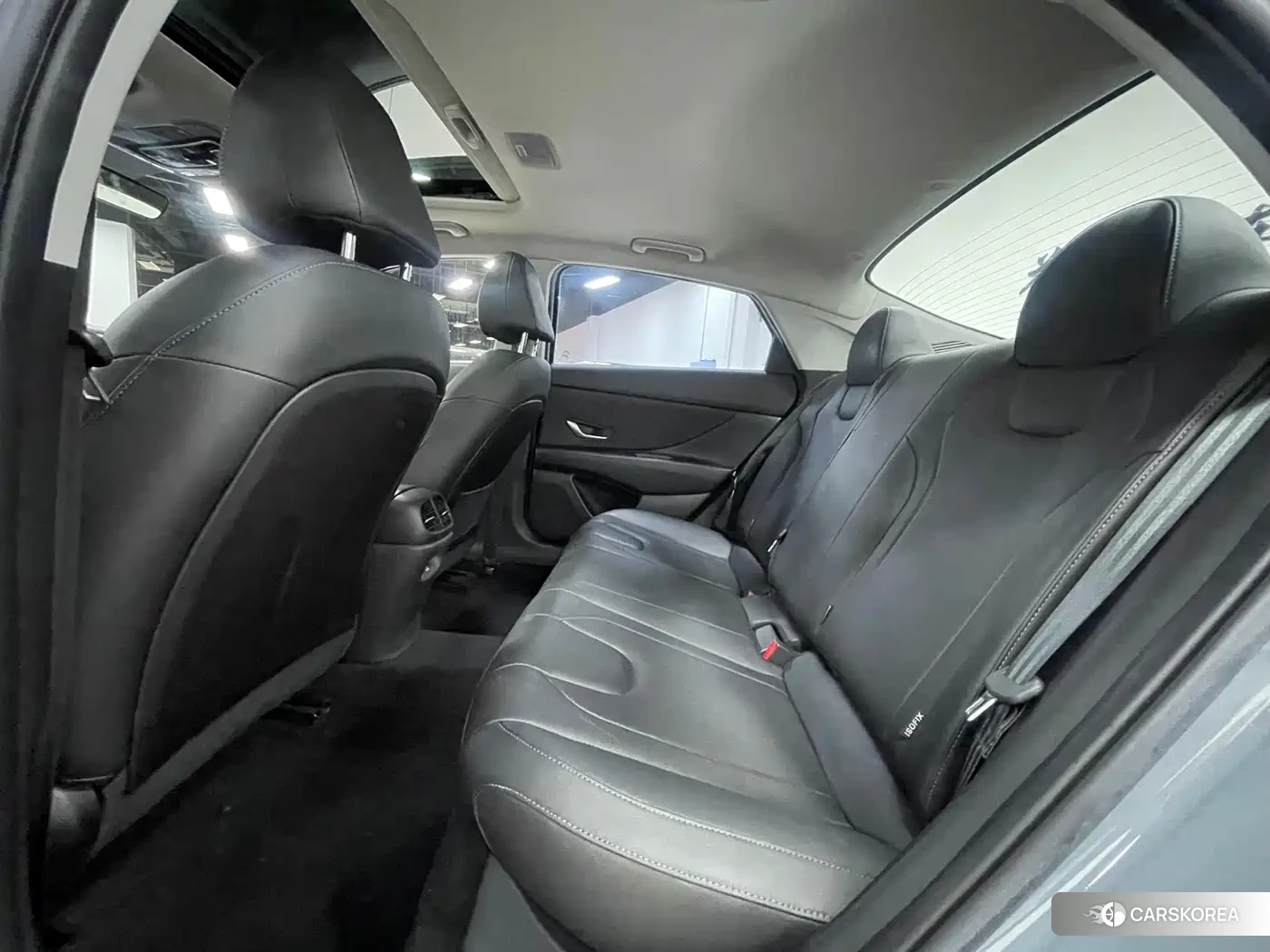 Hyundai Elantra 2022 Silver/gray из Китая, фото 3