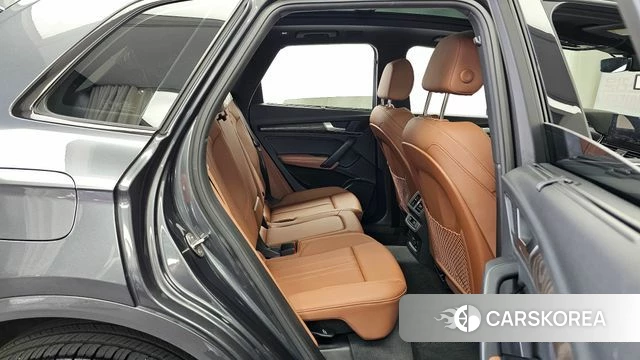 Audi Q5 (FY) 2023 Серый из Кореи, фото 3