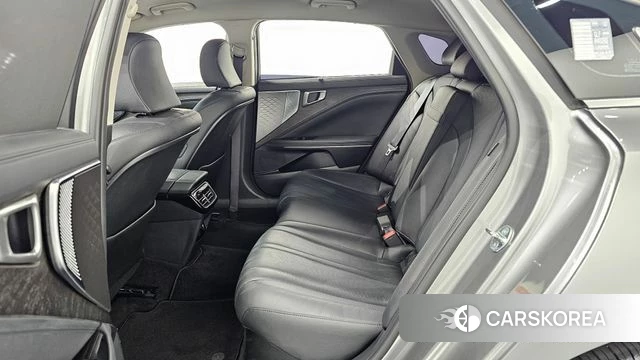 Kia K8 Hybrid 2023 Серебристо-серый из Кореи, фото 3