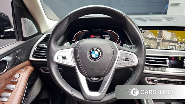 BMW X7 (G07) 2022 Черный из Кореи, фото 3