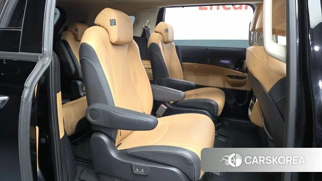 Kia Carnival 4th generation 2023 Черный из Кореи, фото 3