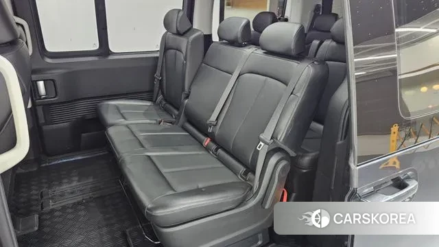 Hyundai Staria 2021 Черный из Кореи, фото 3