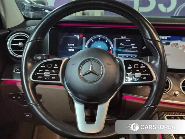 Mercedes-Benz E-Class W213 2018 Белый из Кореи, фото 3