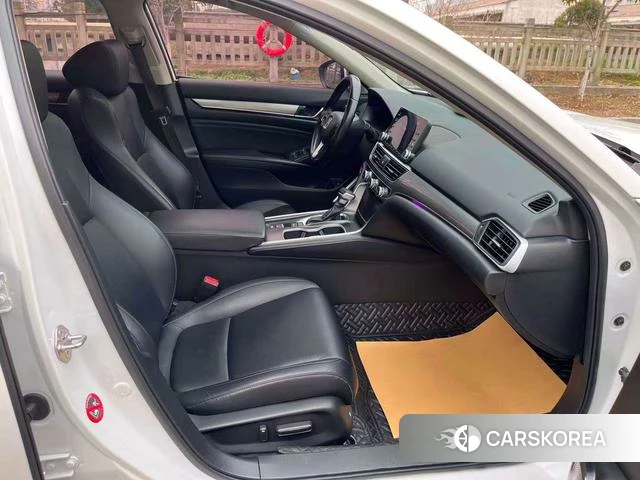 Honda Accord 2021 Белый из Китая, фото 3