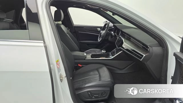 Audi A6 (C8) 2021 Белый из Кореи, фото 3