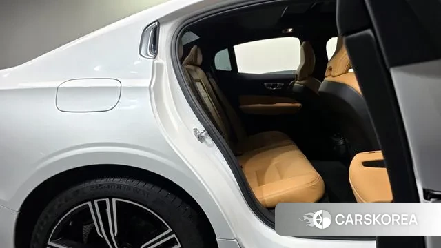 Volvo S60 3rd generation 2020 Белый из Кореи, фото 3