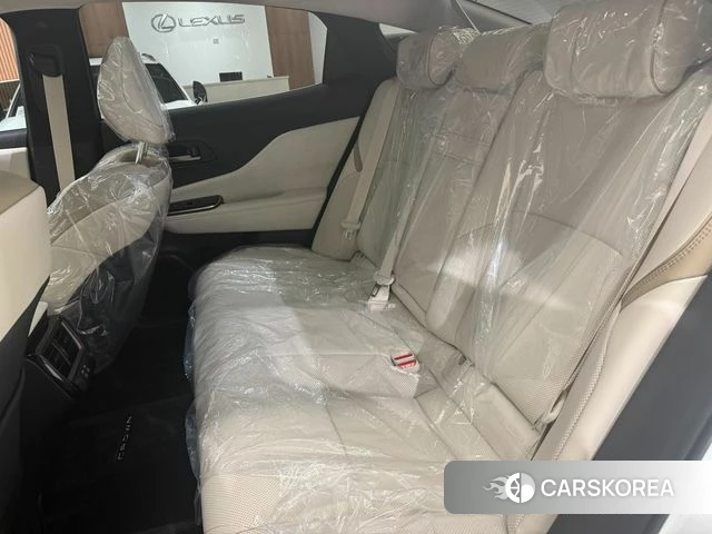 Toyota Crown Crossover 2024 Белый из Кореи, фото 3