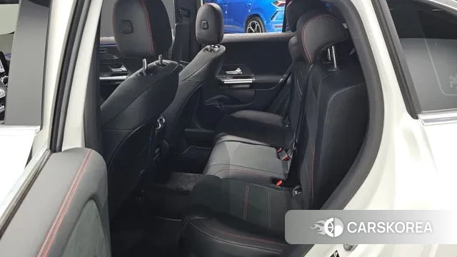 Mercedes-Benz GLA - Class H247 2022 Белый из Кореи, фото 3