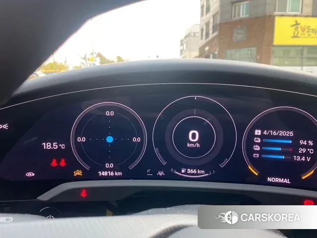 Porsche Taycan 2023 Черный из Кореи, фото 3