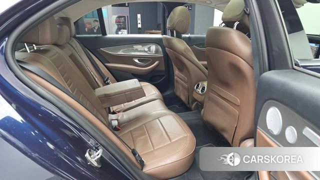 Mercedes-Benz E-Class W213 id 3813846 из Кореи 3
