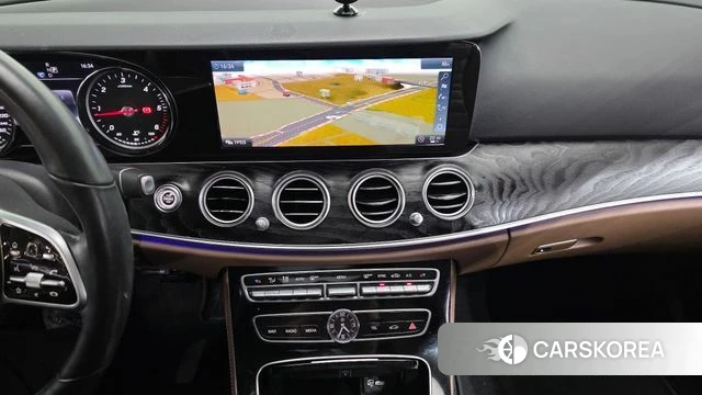 Mercedes-Benz E-Class W213 2019 Черный из Кореи, фото 3