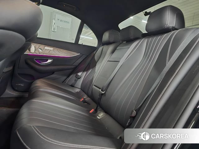 Mercedes-Benz E-Class W213 2023 Черный из Кореи, фото 3