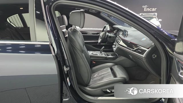BMW 7 Series (G11) 2018 Черный из Кореи, фото 3