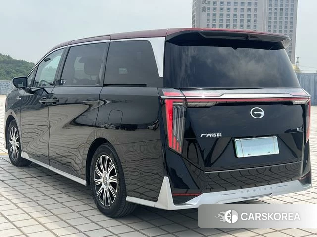 GAC Trumpchi Trumpchi E9 PHEV 2023 Черный из Китая, фото 3