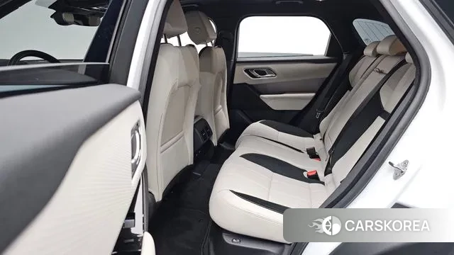 Land Rover Range Rover Velar 2023 Белый из Кореи, фото 3