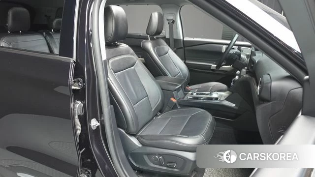Ford Explorer 6th Generation 2020 Черный из Кореи, фото 3