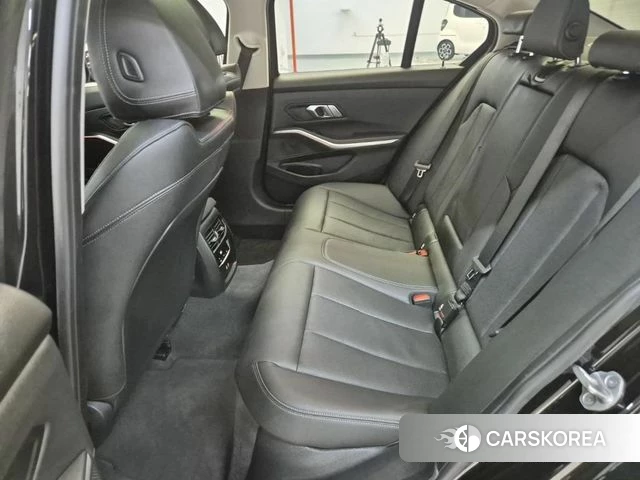 BMW 3 Series (G20) 2025 Черный из Кореи, фото 3