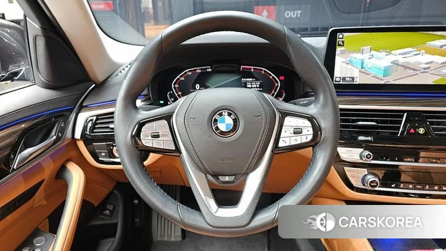 BMW 5 Series (G30) 2023 Серый из Кореи, фото 3